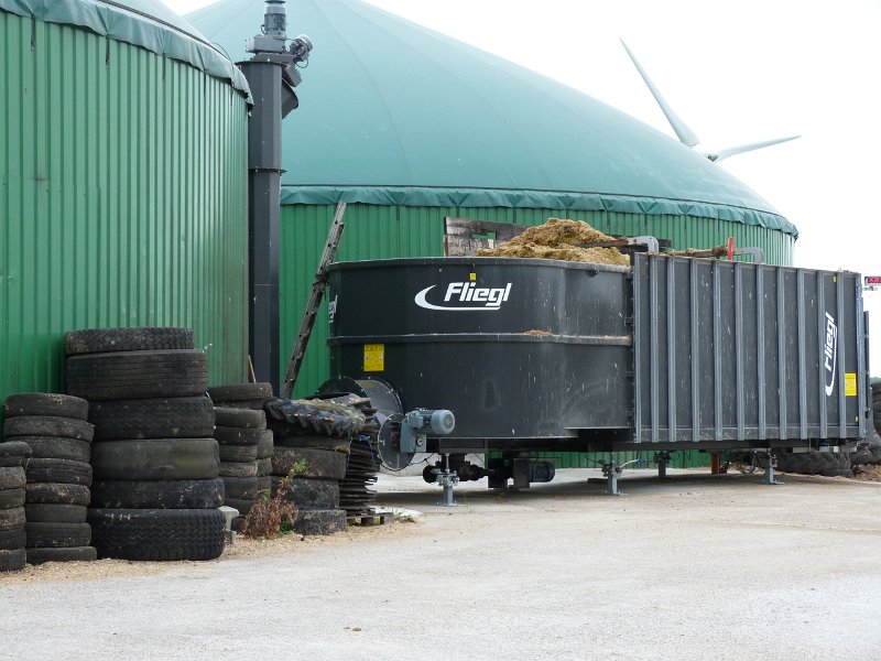 Biogasanlagenbesuch, 04.Juli 2011 014.JPG